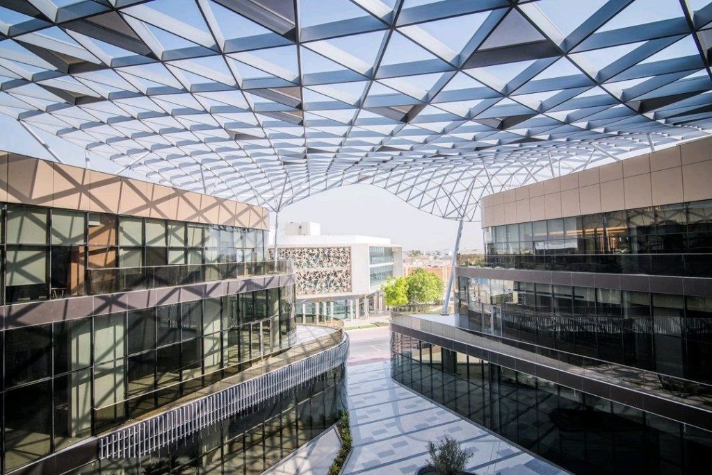 Алюминиевая сетчатая оболочка торгового центра Mirdif Avenue Mall, Dubai